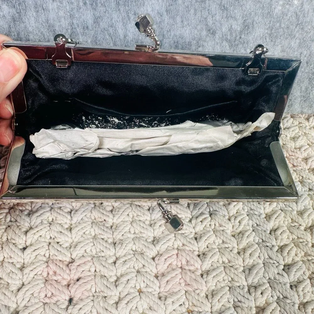 1990s Black Sequin Mesh Clutch Purse With Silver Chain Strap & Kiss Lock Closure